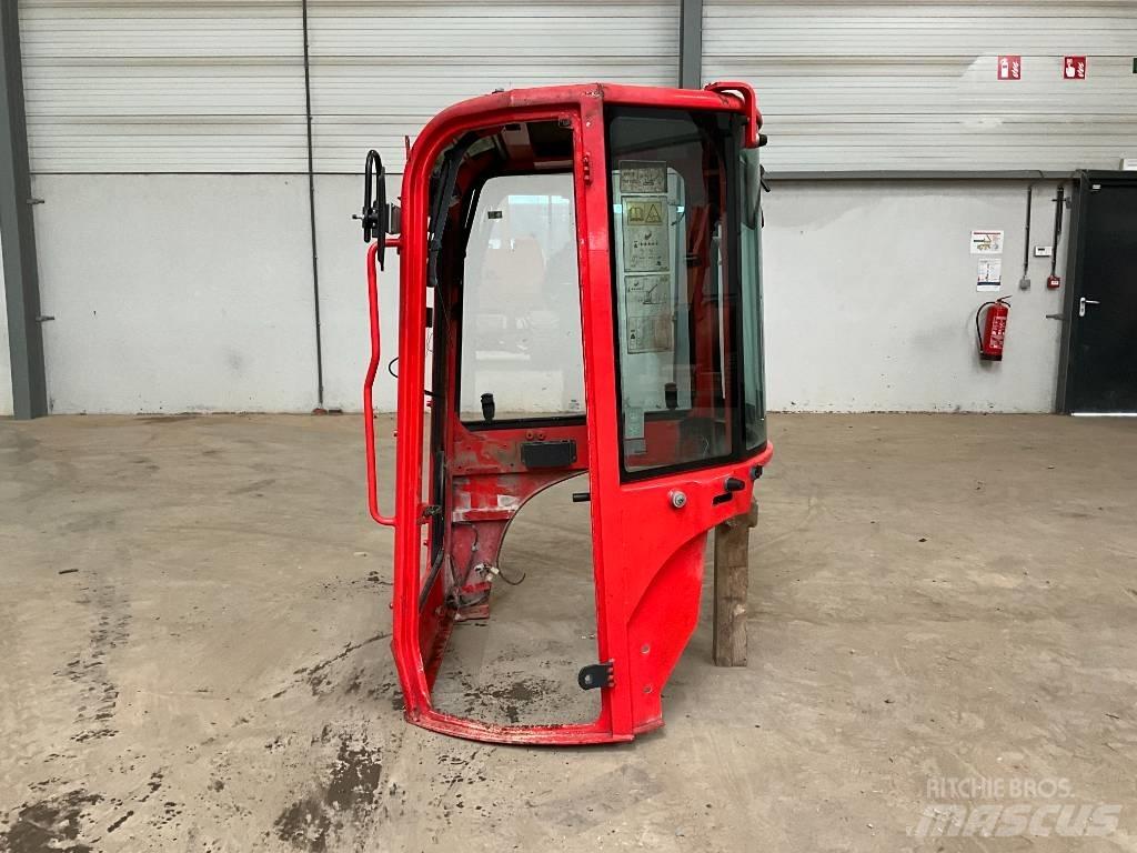 Yanmar Vio 25-6 Kabine in notranjost