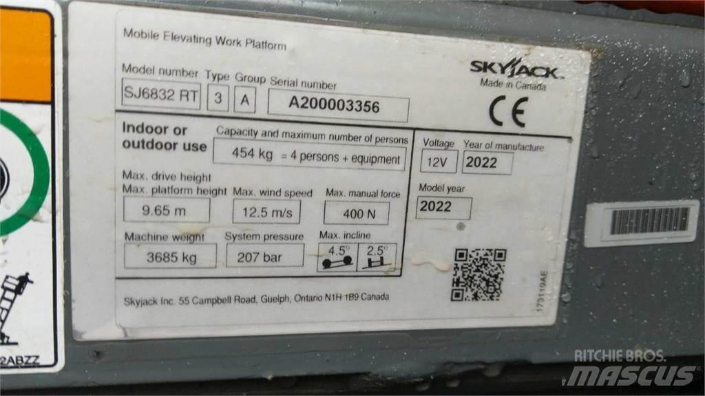SkyJack 6832RT Škarjaste dvižne ploščadi