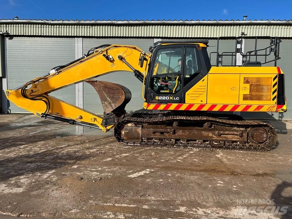 JCB 220X Bagri goseničarji