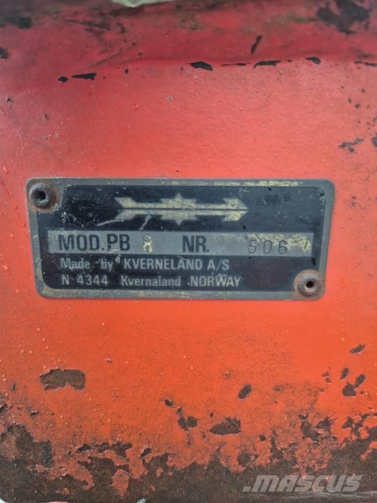 Kverneland mod.pb Obračalni plugi
