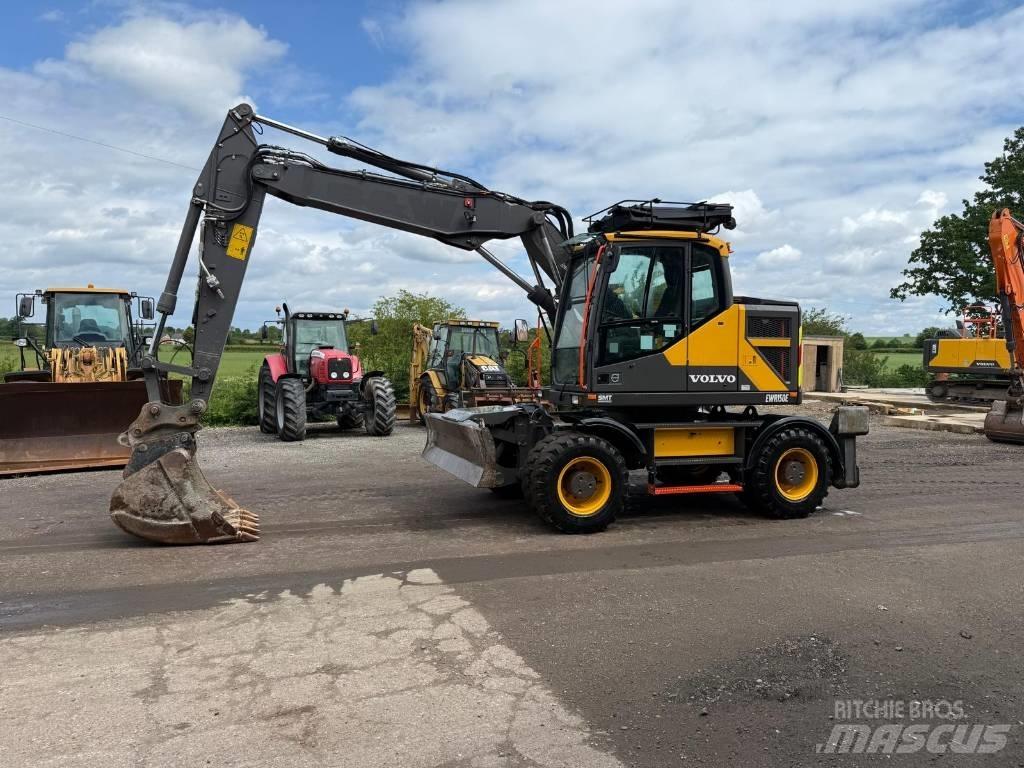 Volvo EWR 150 E Bagri na kolesih
