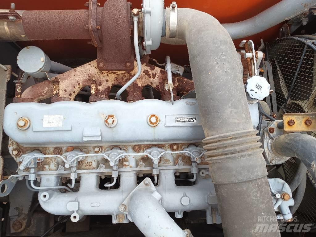 Hitachi ZX 200 Bagri goseničarji