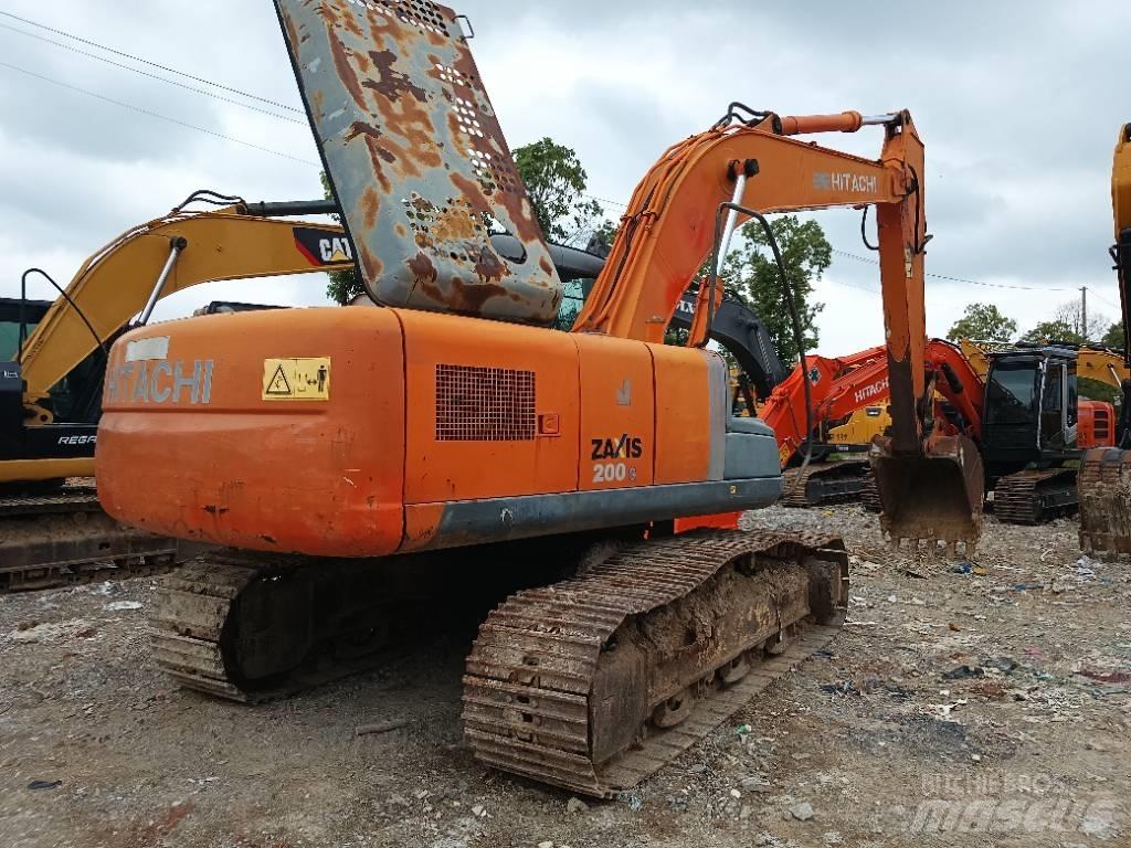 Hitachi ZX 200 Bagri goseničarji