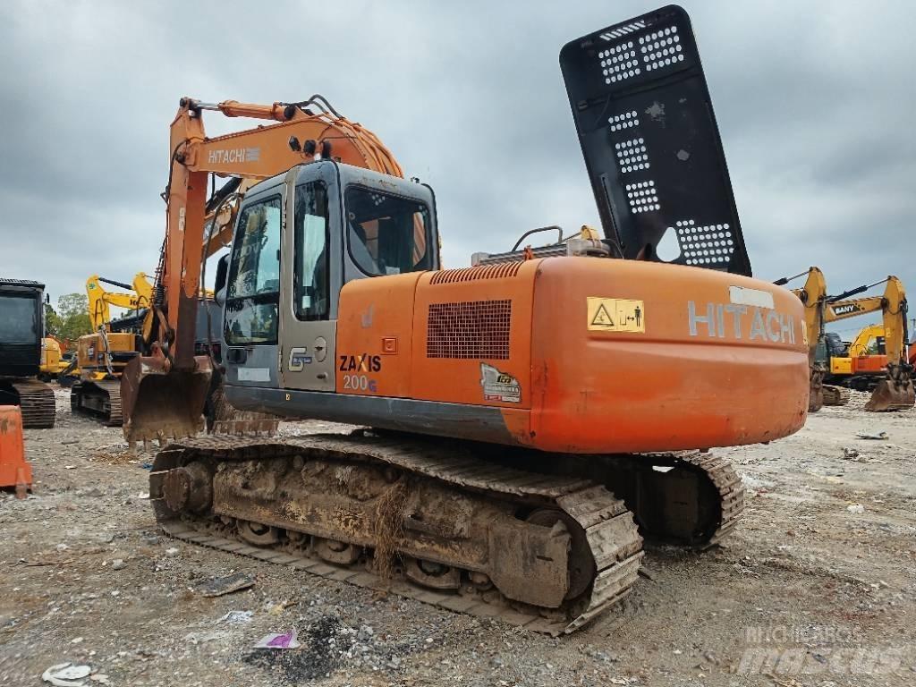 Hitachi ZX 200 Bagri goseničarji