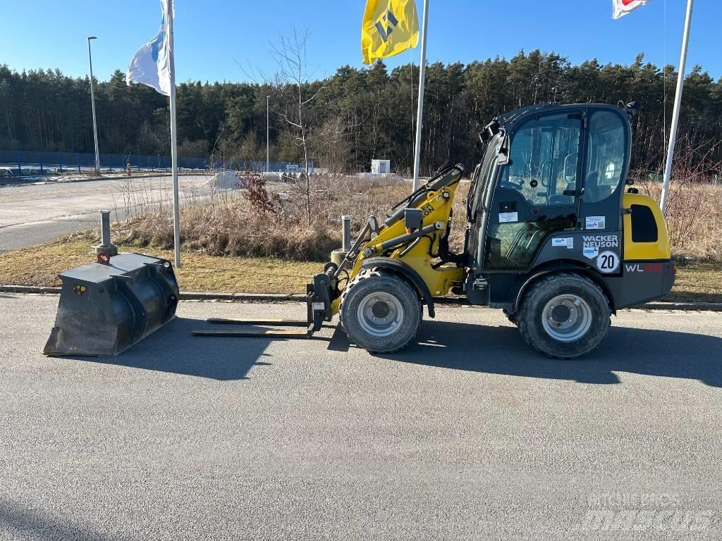 Wacker Neuson WL 25 Kolesni nakladalci