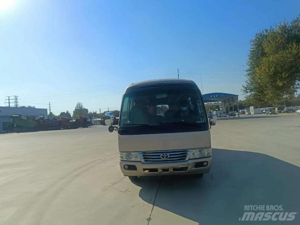 Toyota Coaster Bus Mini avtobusi