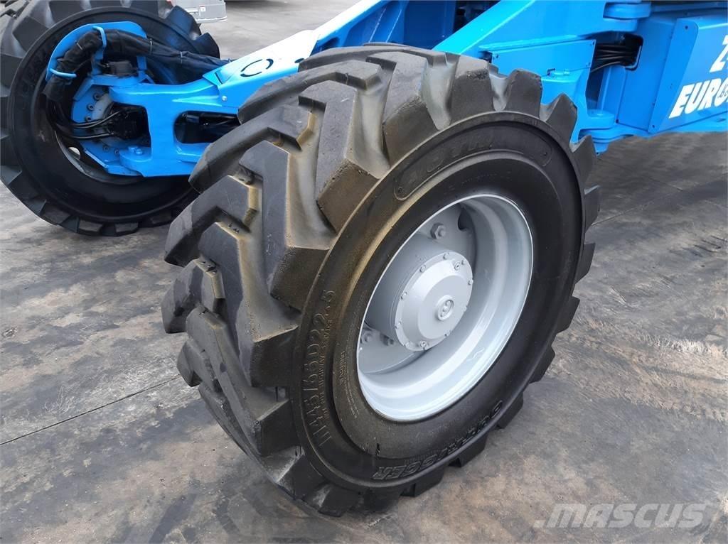 Genie Z135 70 Zglobne dvižne ploščadi