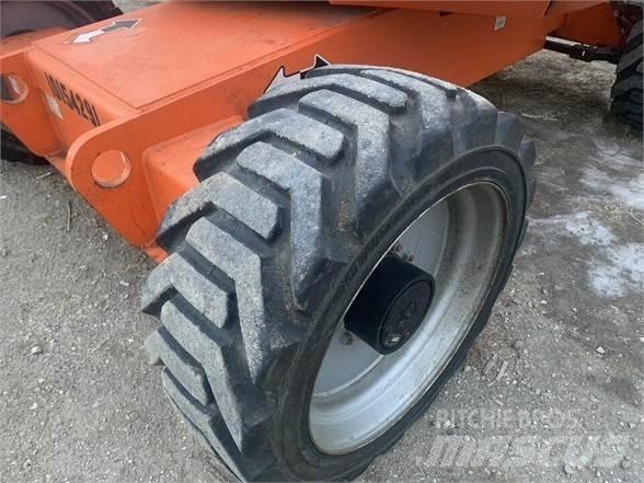 JLG 600AJ Zglobne dvižne ploščadi