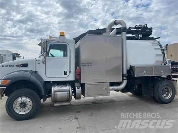Peterbilt 348 Vakuumski tovornjaki