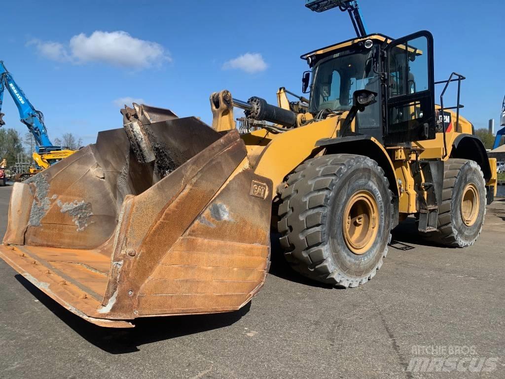 CAT 972 Mxe Kolesni nakladalci