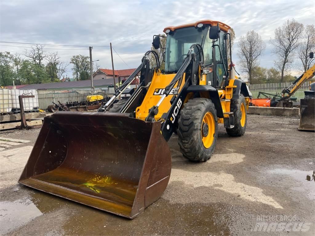 JCB 411 T4 Gradbeništvo - drugo
