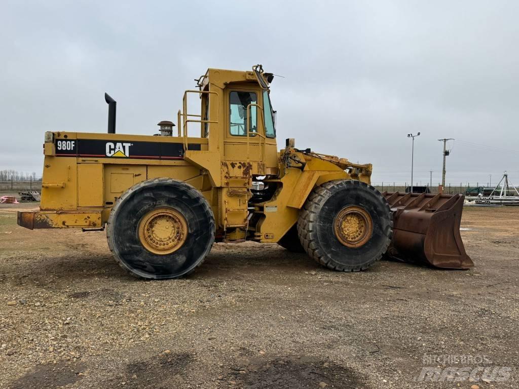 CAT 980 F Kolesni nakladalci