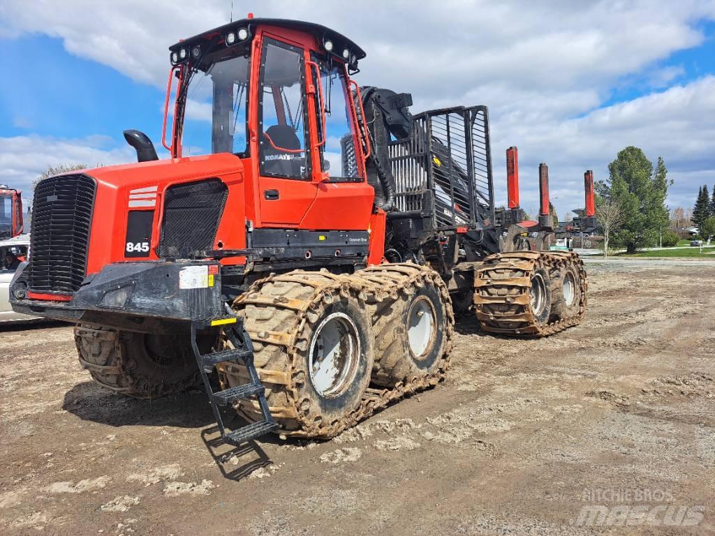Komatsu 845 Forwarderji