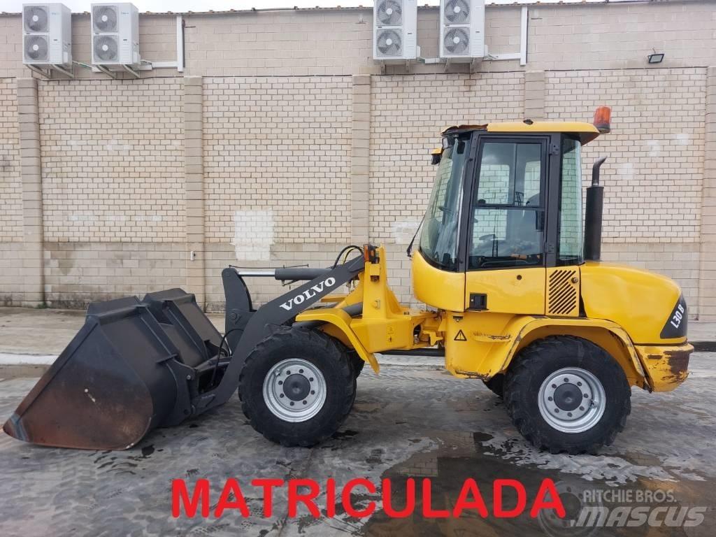 Volvo L 30 B Kolesni nakladalci