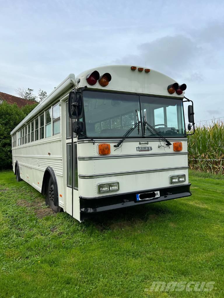 Thomas K880 Šolski avtobusi