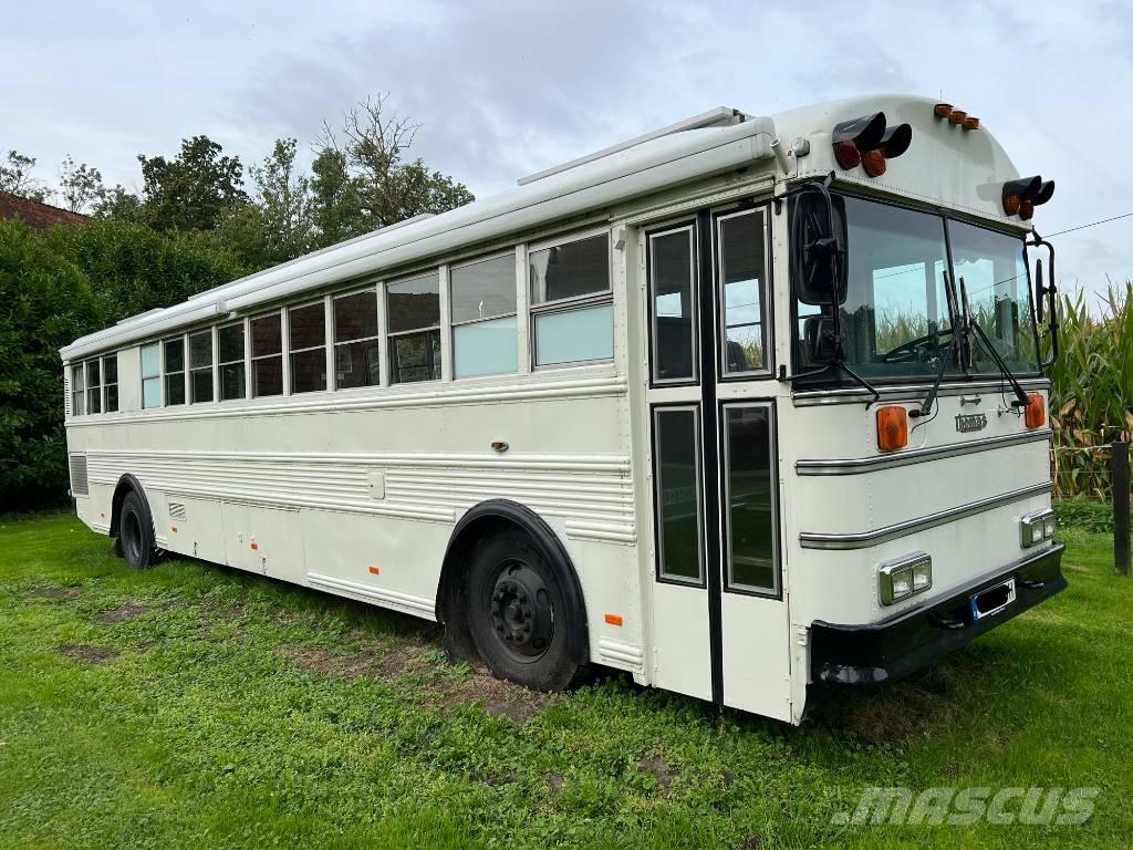 Thomas K880 Šolski avtobusi