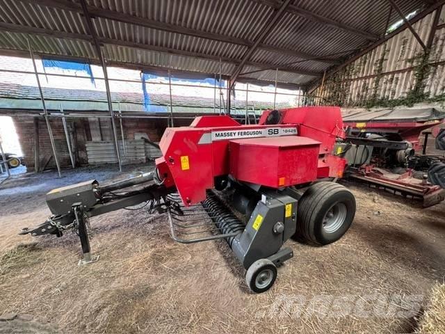 Massey Ferguson 1842 Balirke (kvadratne bale)