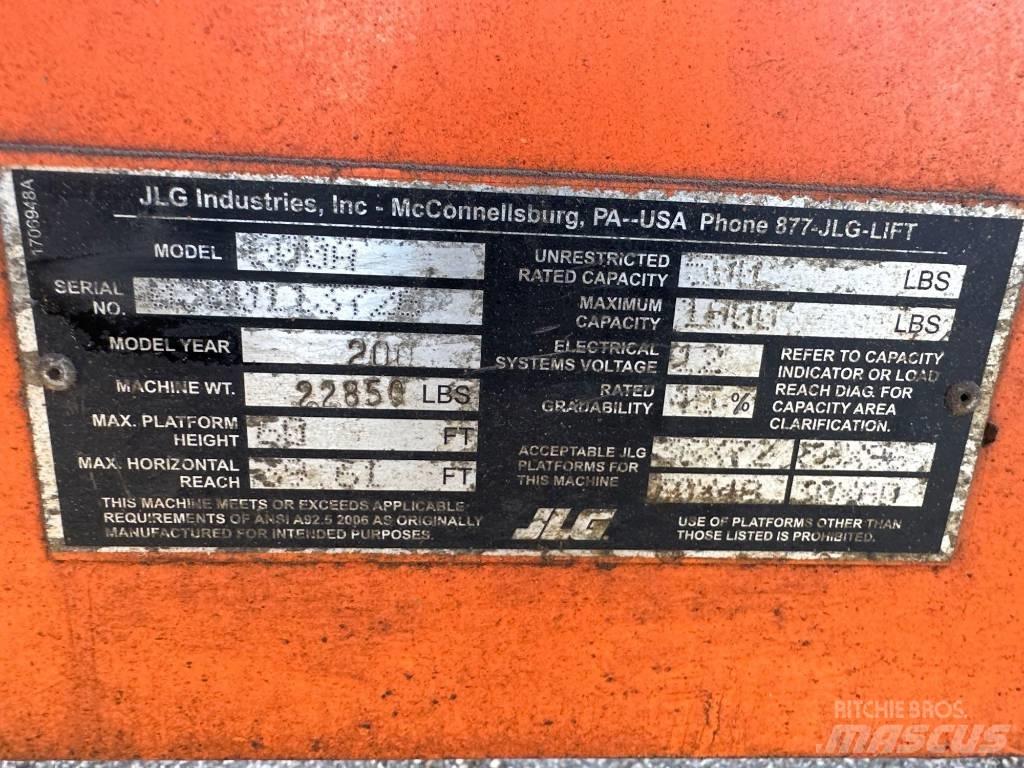 JLG 600A Zglobne dvižne ploščadi