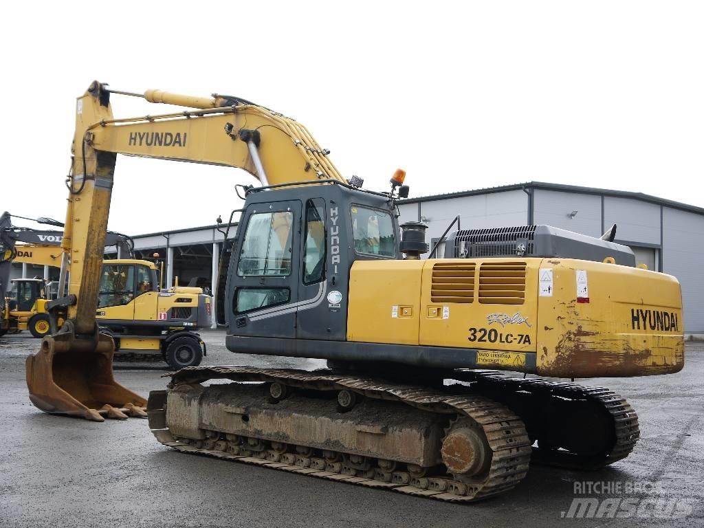 Hyundai R 320 LC-7A Bagri goseničarji