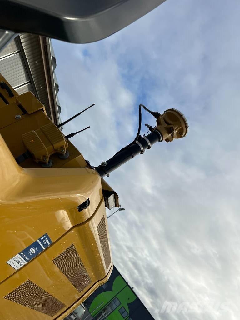 CAT 330 Bagri goseničarji