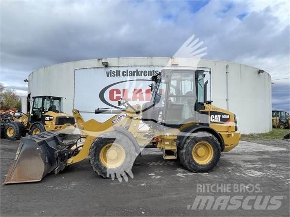 CAT 908M Kolesni nakladalci