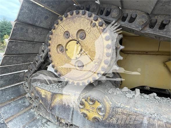CAT D6T LGP Buldožerji goseničarji