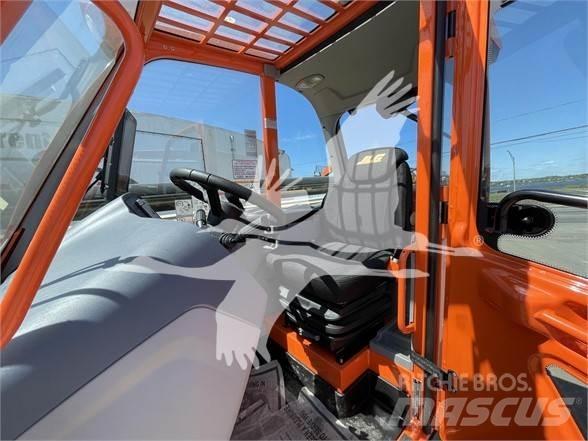 JLG 1075 Teleskopski viličarji
