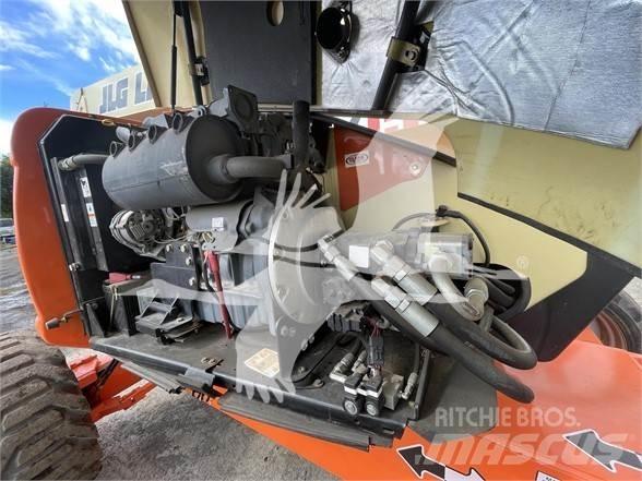 JLG 600AJ Zglobne dvižne ploščadi