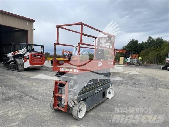 SkyJack SJ3226 Škarjaste dvižne ploščadi