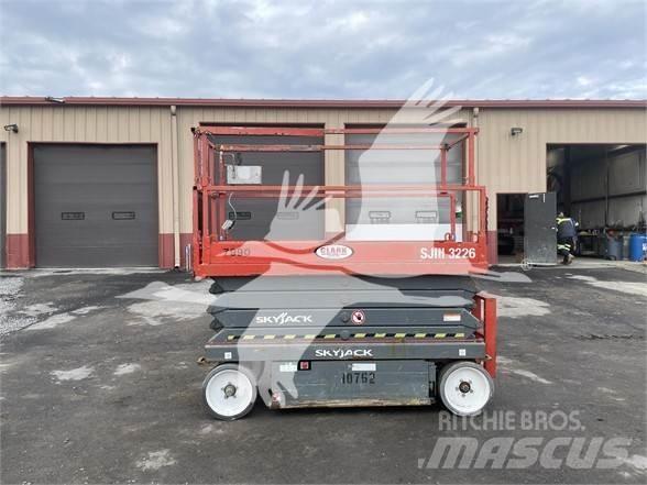 SkyJack SJ3226 Škarjaste dvižne ploščadi