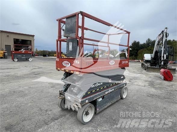 SkyJack SJ3226 Škarjaste dvižne ploščadi