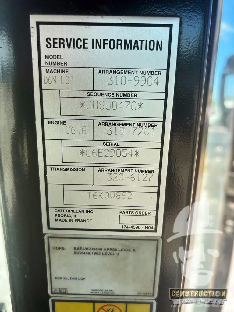 CAT D 6 N Buldožerji goseničarji