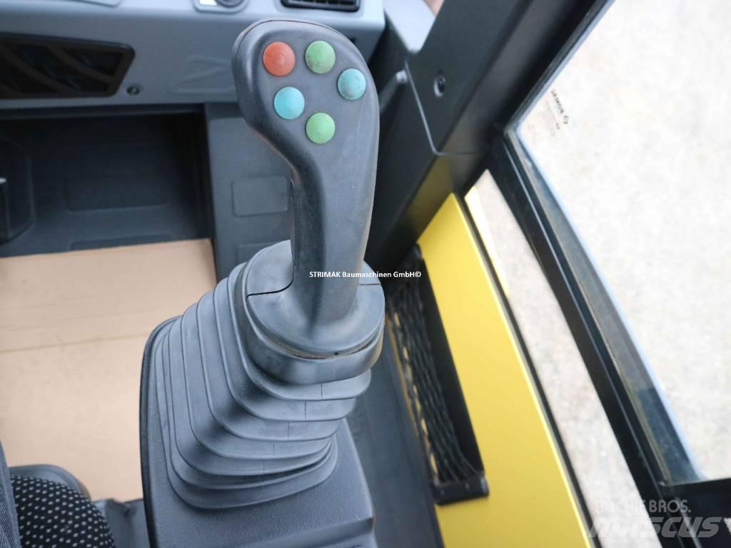 Bomag BW 213 PDH-5 Kompaktorji tal