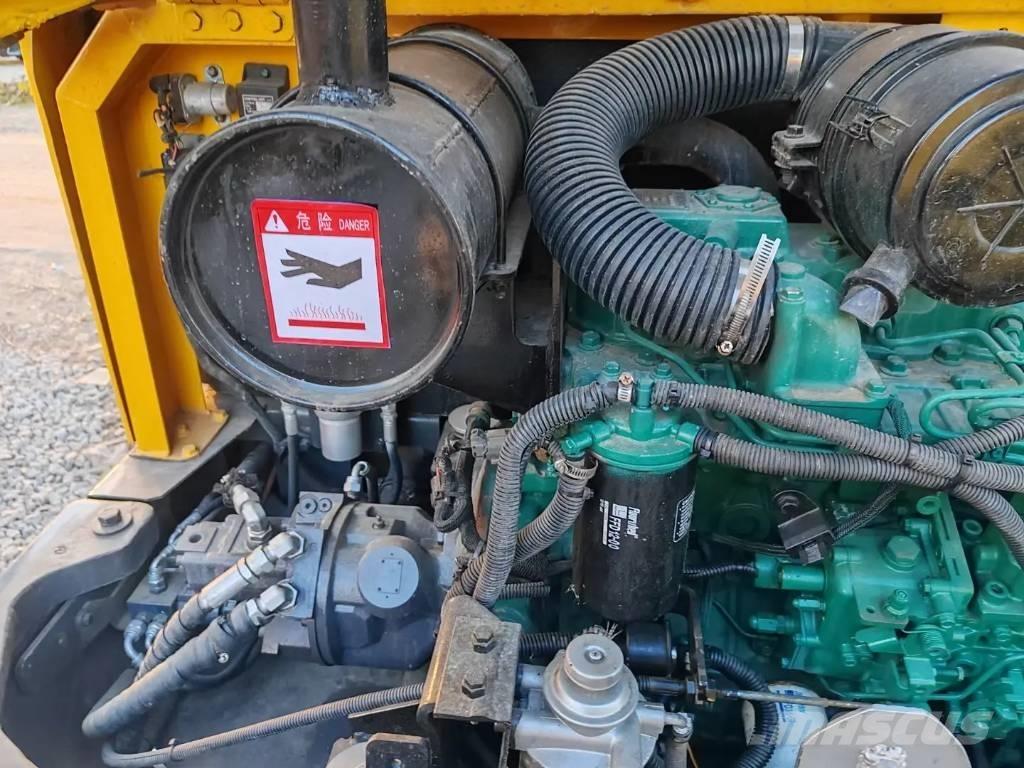Volvo EC60D Bagri goseničarji