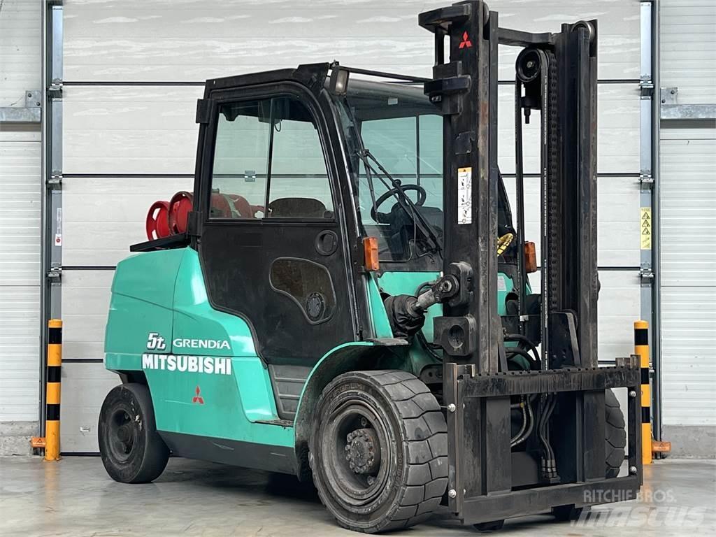 Mitsubishi FG 55 N Plinski viličarji