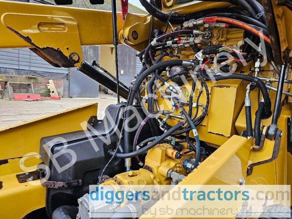 CAT 257 D Skid steer mini nakladalci