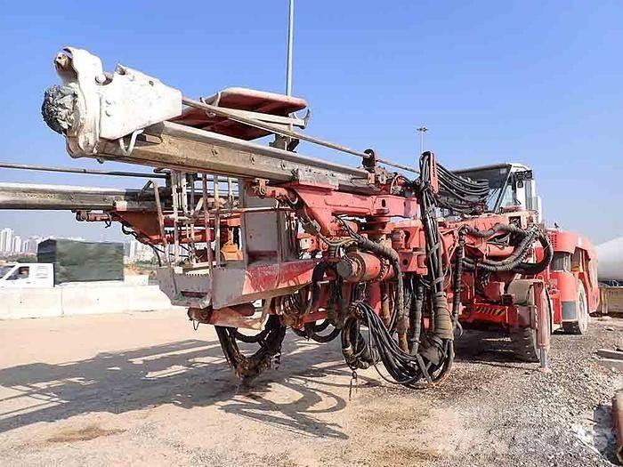 Sandvik DT821 C Terenske vrtalne naprave