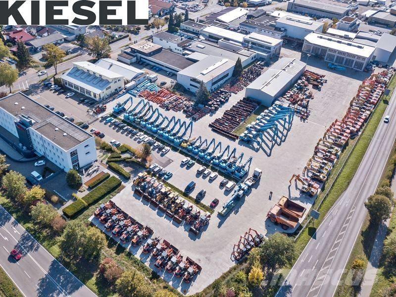 Fuchs MHL 335 E Bagri za prekladanje primarnih/sekundarnih surovin