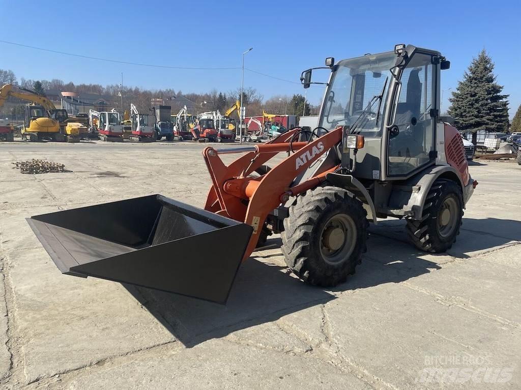 Atlas AR60 Kolesni nakladalci