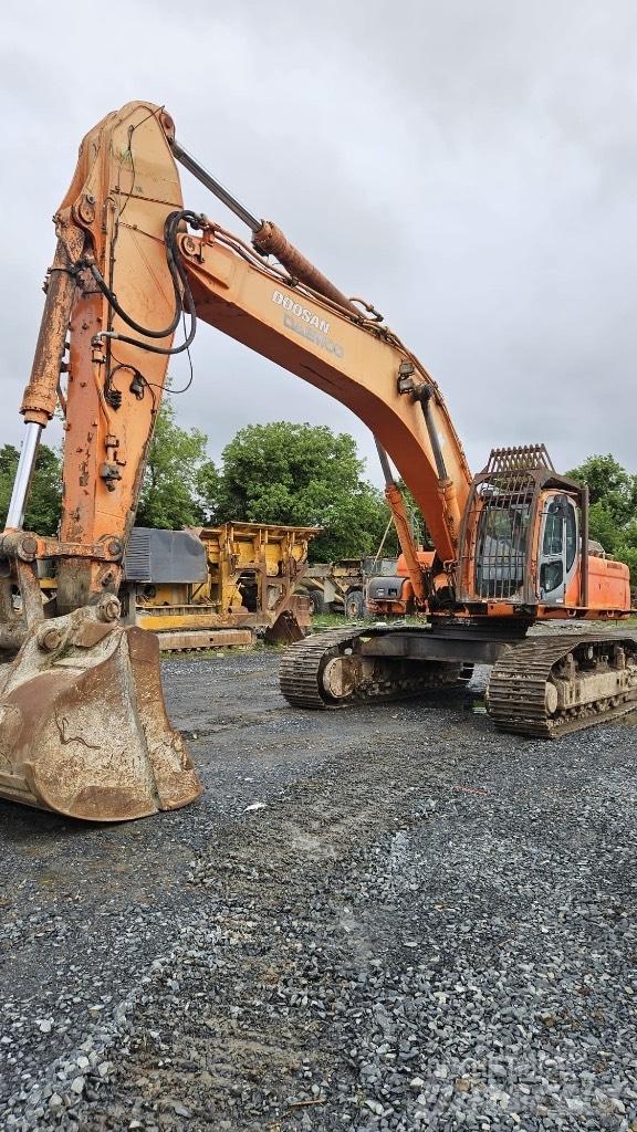 Doosan Dx480 Bagri goseničarji