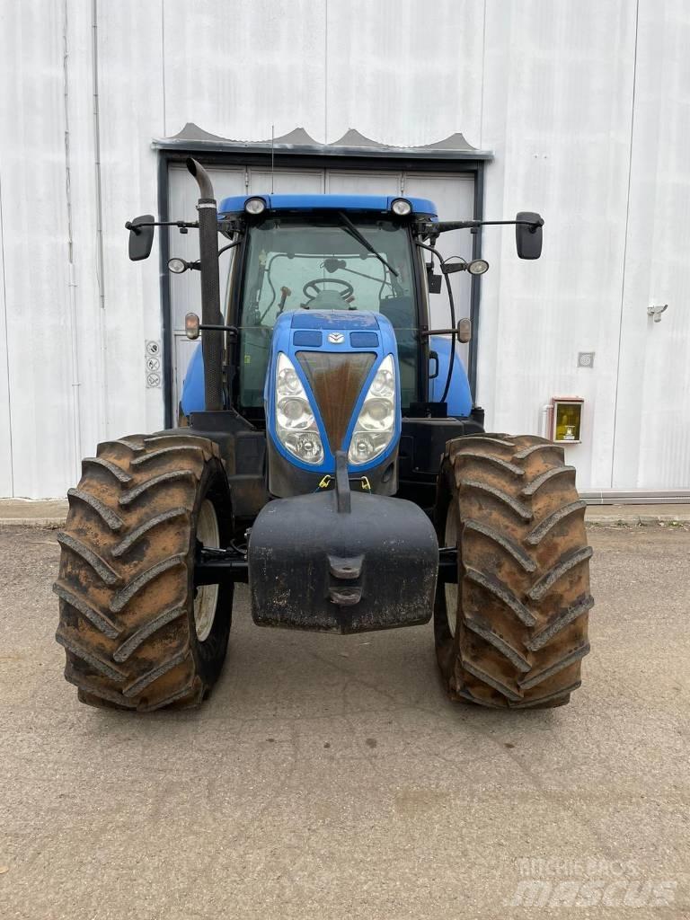 New Holland T 7.210 Traktorji