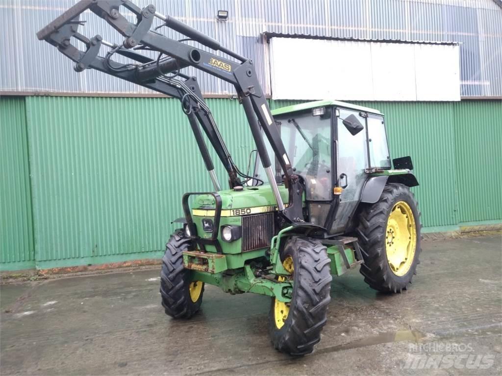 John Deere 1850 Traktorji