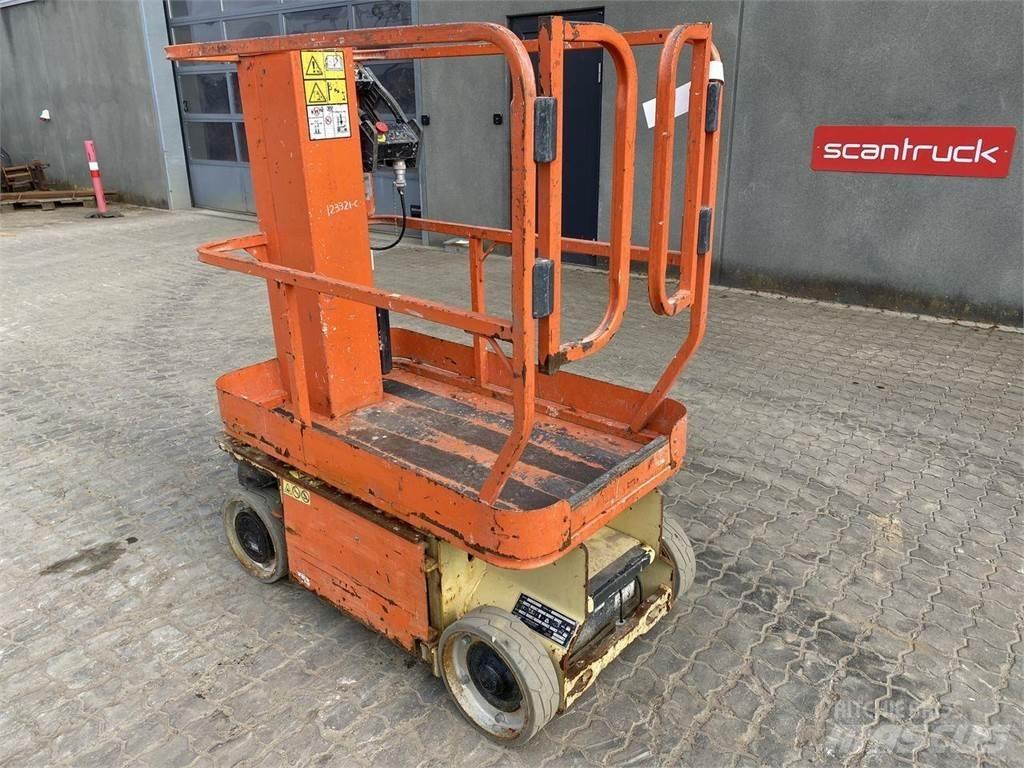 JLG 1230ES Vertikalna dvigala