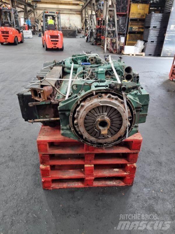 Volvo DH12D Motorji