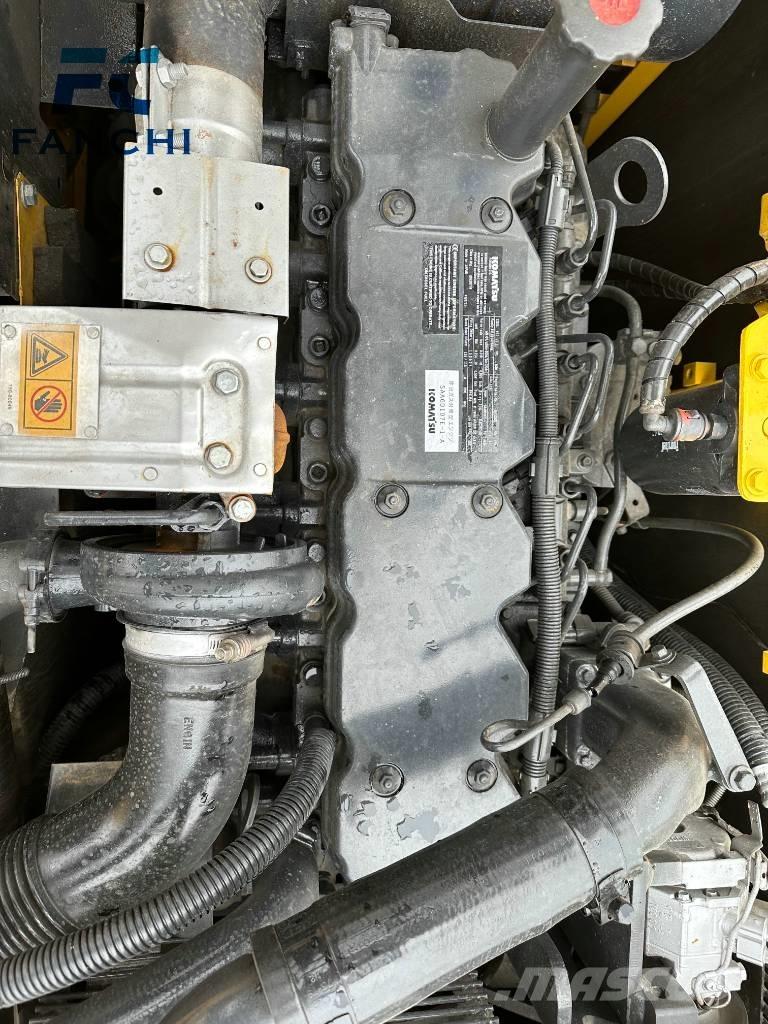 Komatsu 200-8 Bagri goseničarji