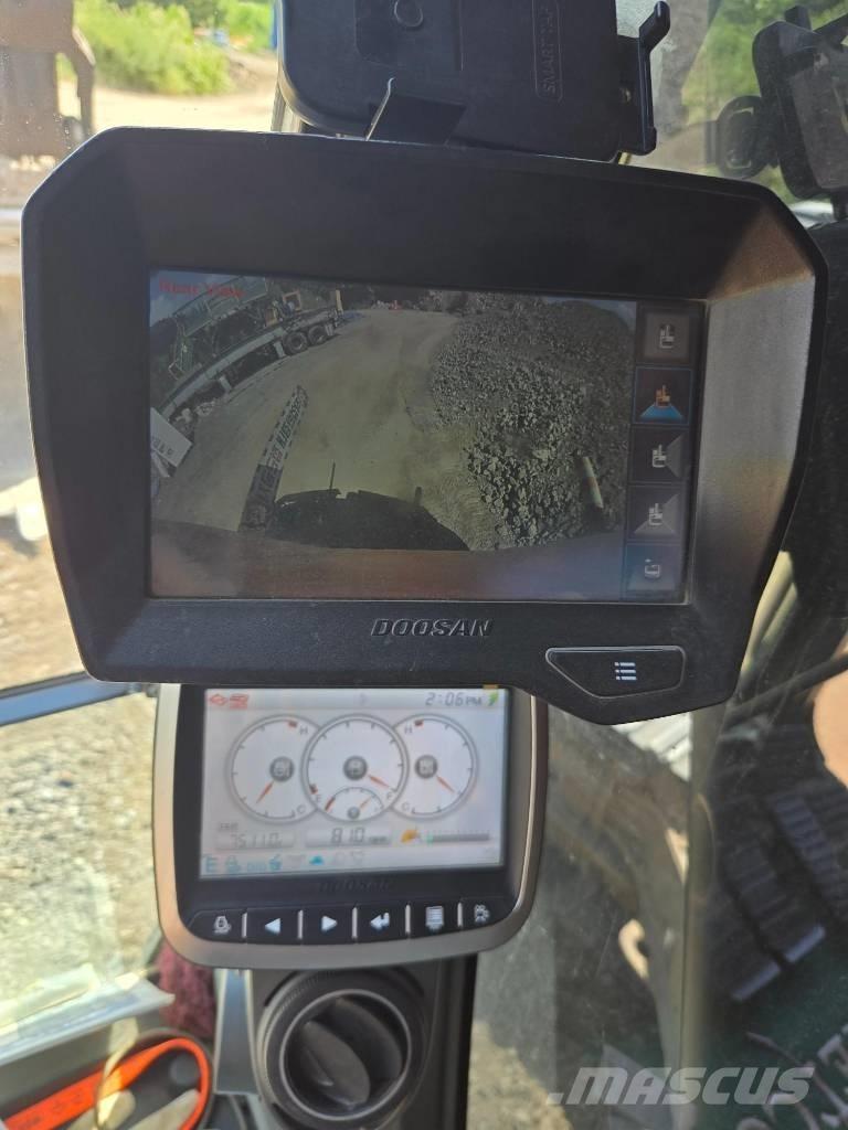 Doosan DX 300 LC-5 Bagri goseničarji