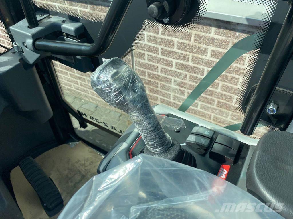 Manitou MLA2-25 Kolesni nakladalci