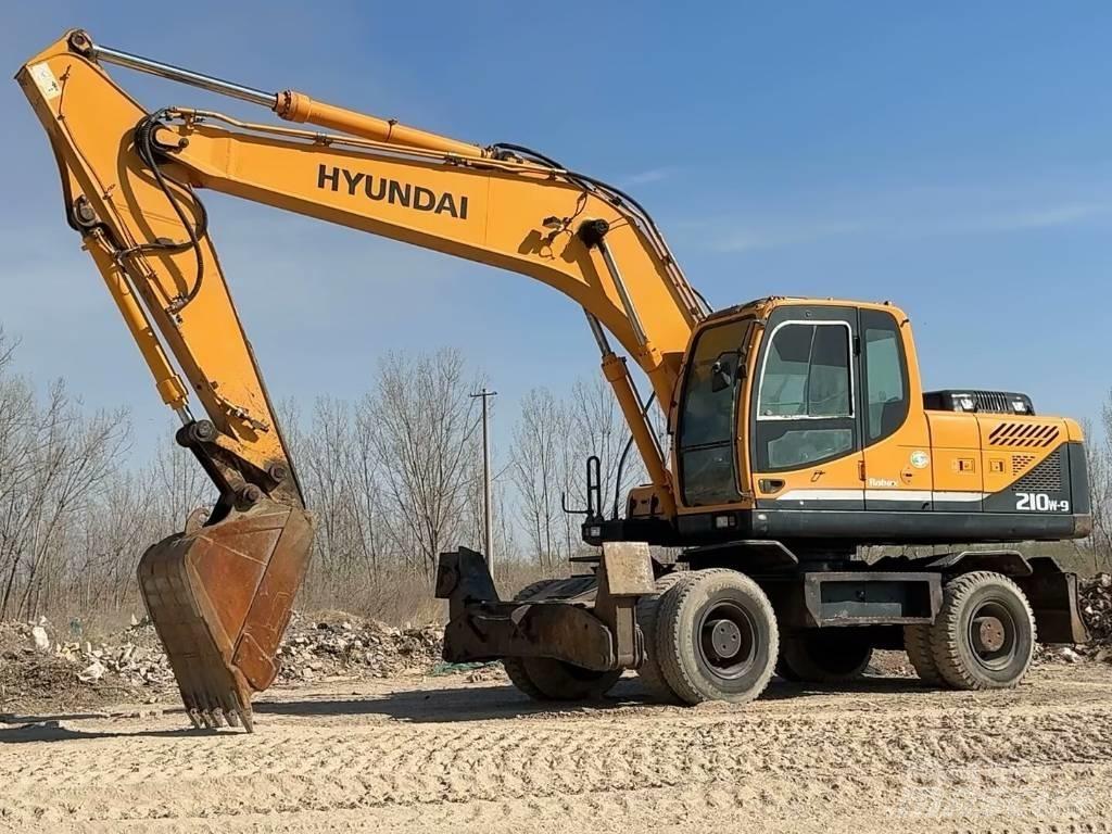 Hyundai R210W-9 Bagri na kolesih