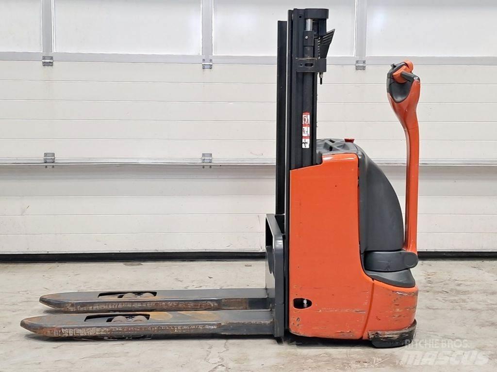Linde L10 Ročni električni viličar