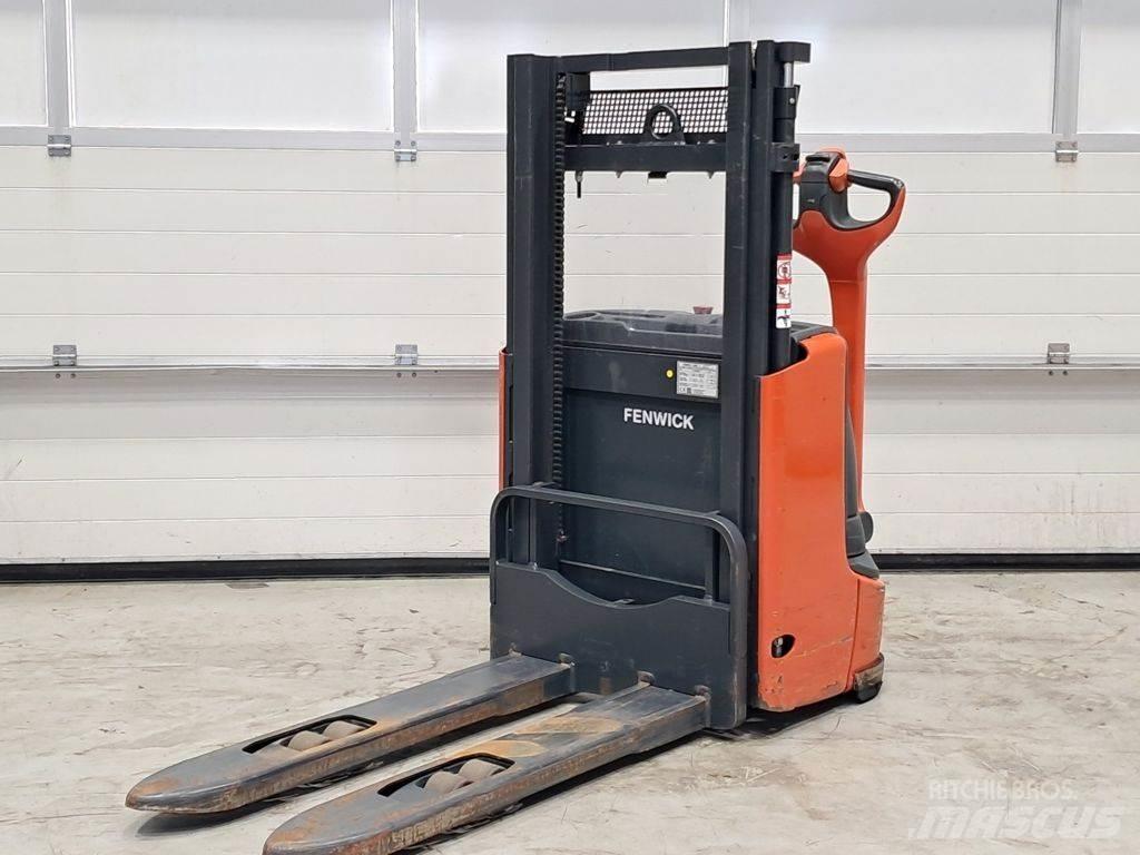 Linde L10 Ročni električni viličar